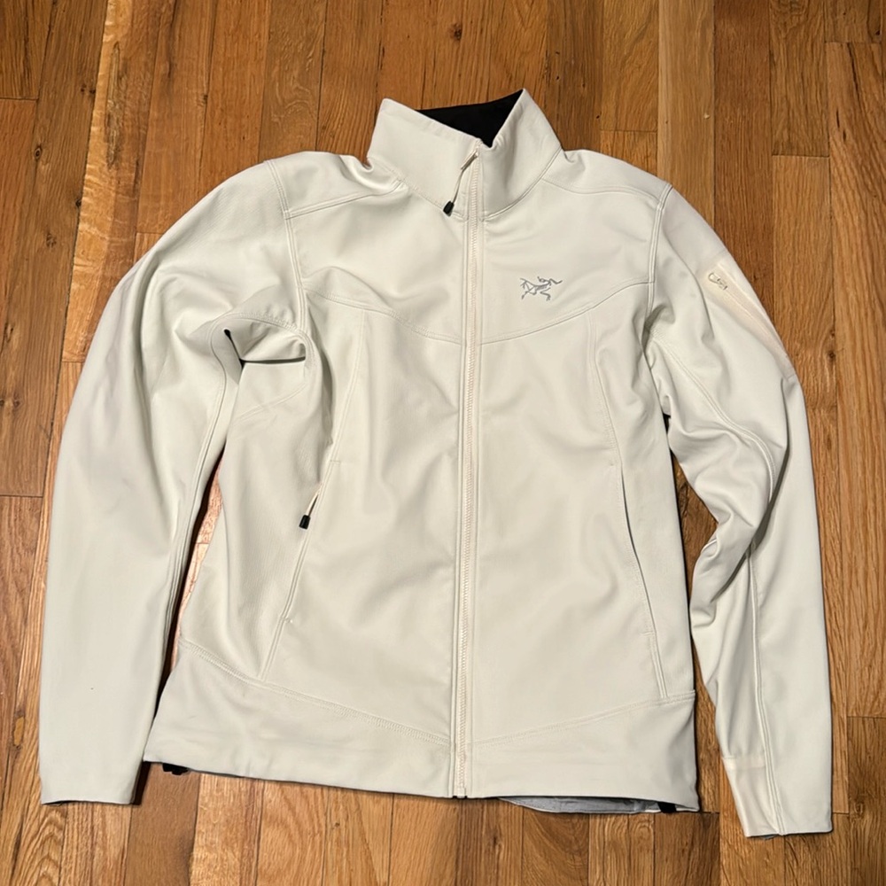 Arcteryx Epsilon LT Softshell Full Zip Jacket size Medium Women